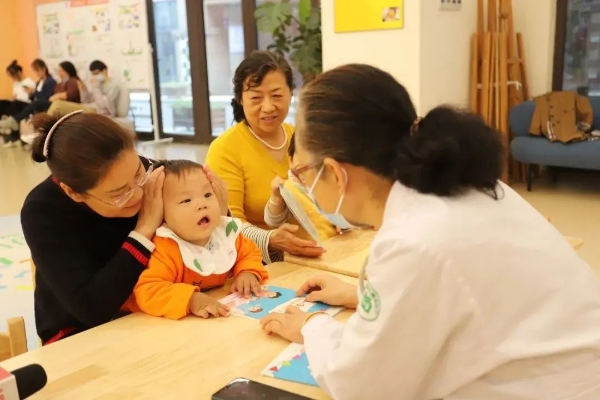 BOB托育服务推进第4年 杭州市晒出儿童健康成绩单(图7)