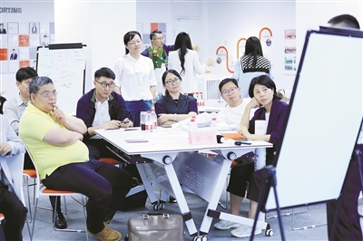 25位创业“大咖”受聘杭州首批创业陪跑导师
